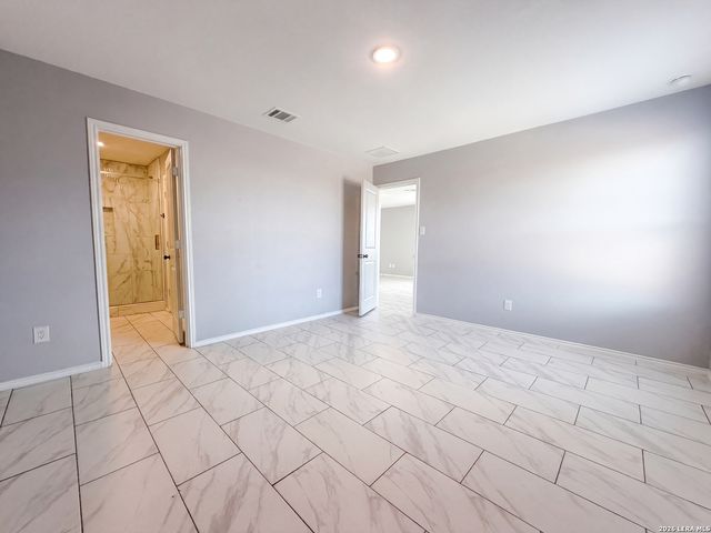 241 Payton Pl, Marion, TX 78124
