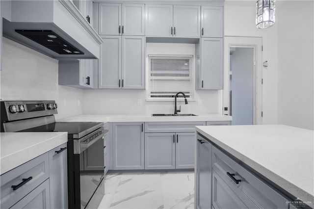 1119 Franklin Avenue, Alton, TX 78573