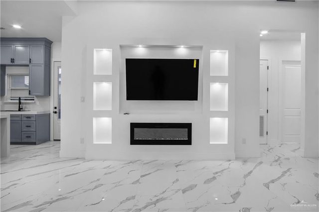 1119 Franklin Avenue, Alton, TX 78573