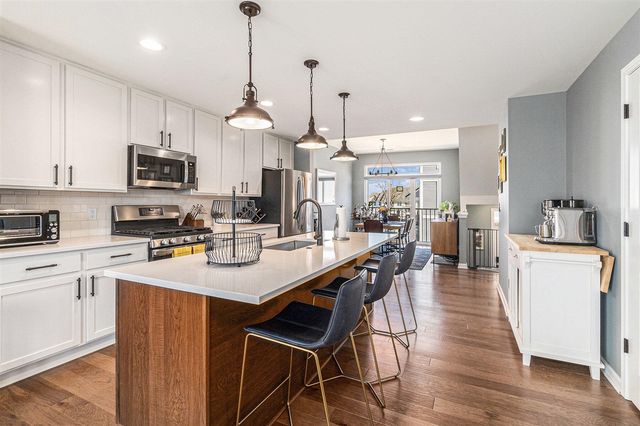 2759 Bristol Ridge Drive, Ann Arbor, MI 48105