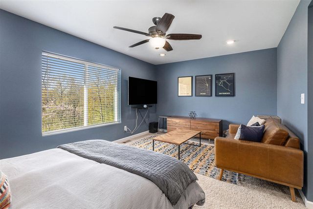 2759 Bristol Ridge Drive, Ann Arbor, MI 48105