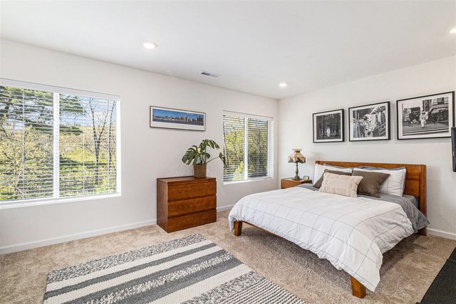 2759 Bristol Ridge Drive, Ann Arbor, MI 48105