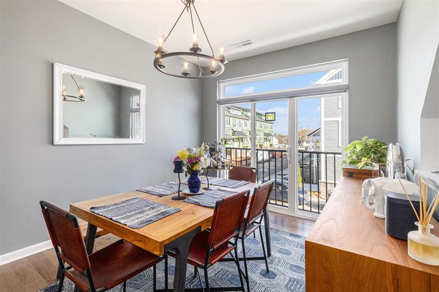 2759 Bristol Ridge Drive, Ann Arbor, MI 48105