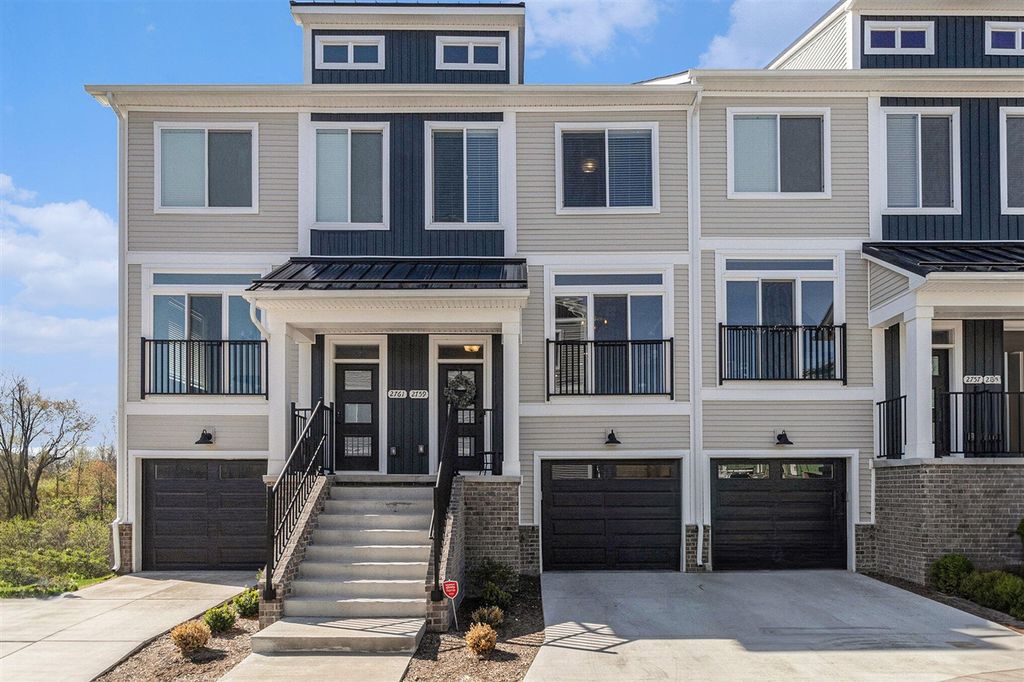 2759 Bristol Ridge Drive, Ann Arbor, MI 48105