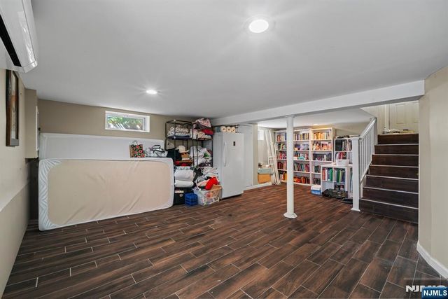 108 Jefferson Place, Totowa, NJ 07512