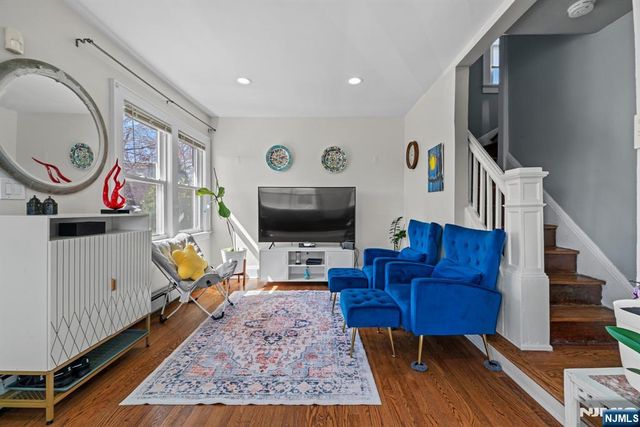 108 Jefferson Place, Totowa, NJ 07512