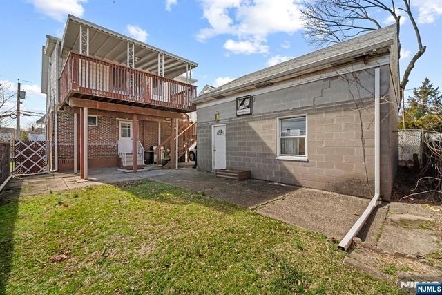 108 Jefferson Place, Totowa, NJ 07512