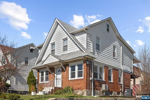 108 Jefferson Place, Totowa, NJ 07512