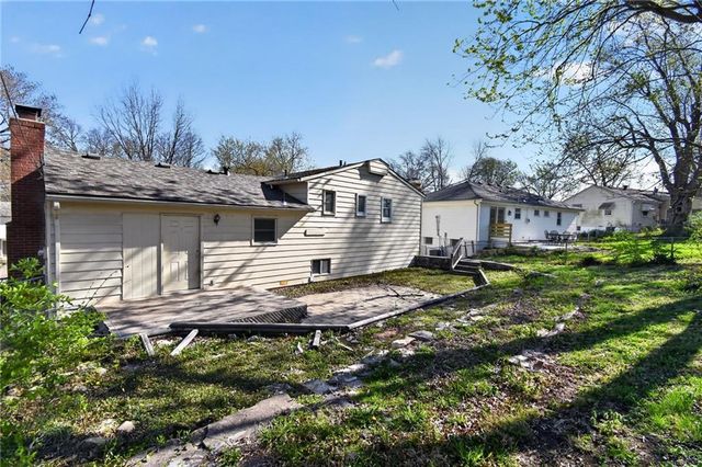 9105 E 89TH Street, Kansas City, MO 64138