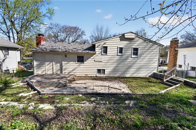 9105 E 89TH Street, Kansas City, MO 64138