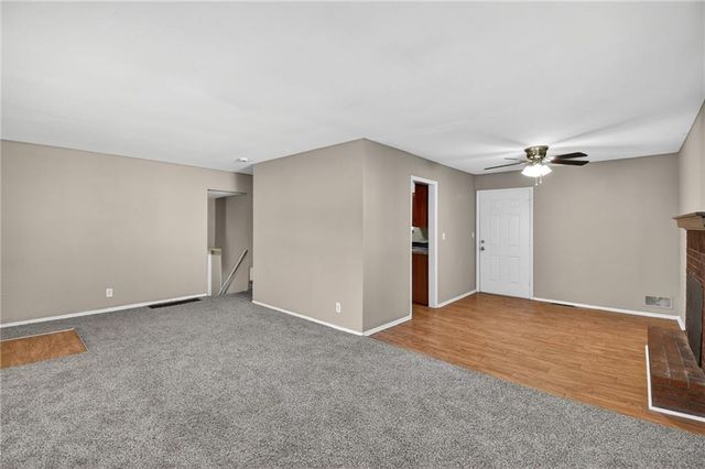 9105 E 89TH Street, Kansas City, MO 64138