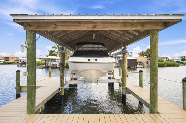485 FLAMINGO DRIVE, Apollo Beach, FL 33572