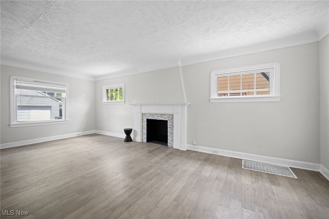 1047 Hillstone Road, Cleveland Heights, OH 44121