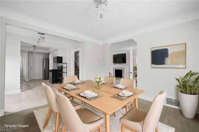 1047 Hillstone Road, Cleveland Heights, OH 44121