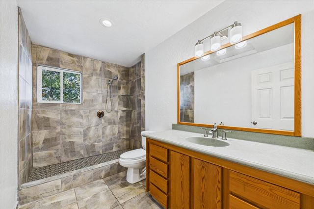 145 Cove View Drive, Shelter Cove, CA 95589