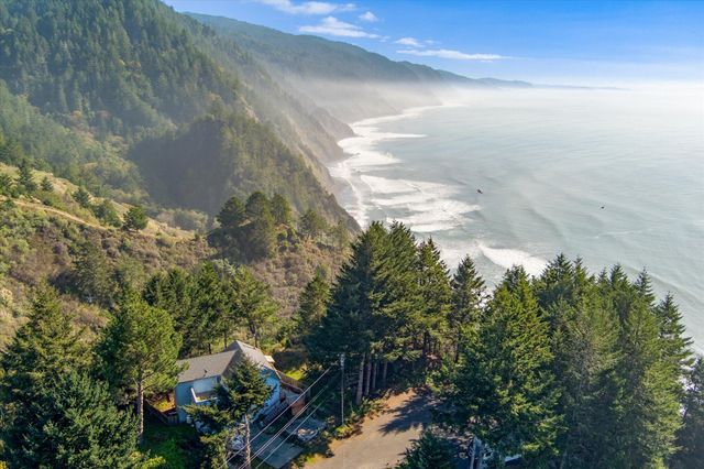 145 Cove View Drive, Shelter Cove, CA 95589