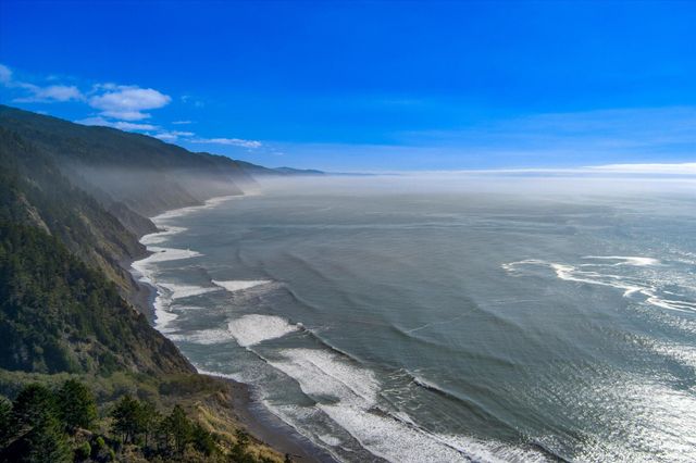 145 Cove View Drive, Shelter Cove, CA 95589