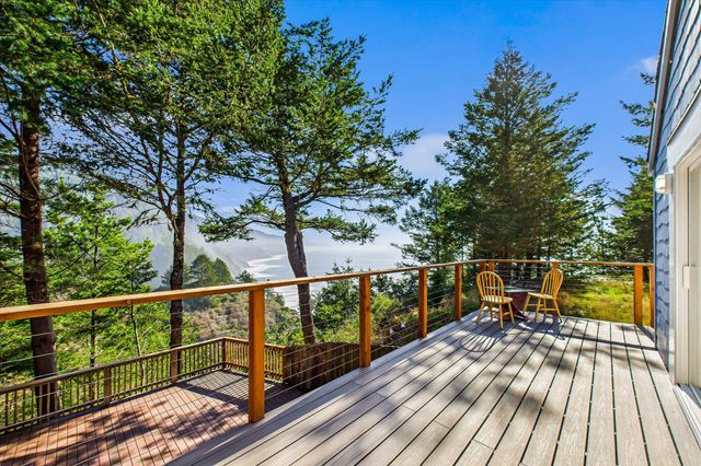 145 Cove View Drive, Shelter Cove, CA 95589