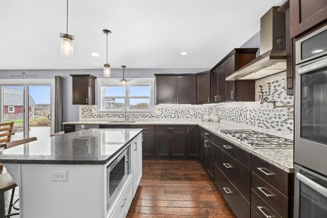 W1097 Spring Prairie ROAD, Burlington, WI 53105