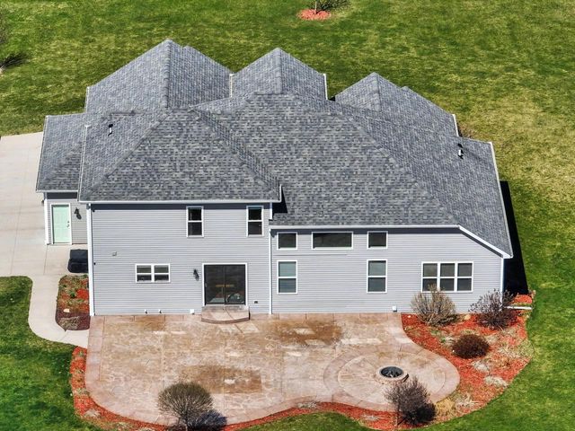 W1097 Spring Prairie ROAD, Burlington, WI 53105