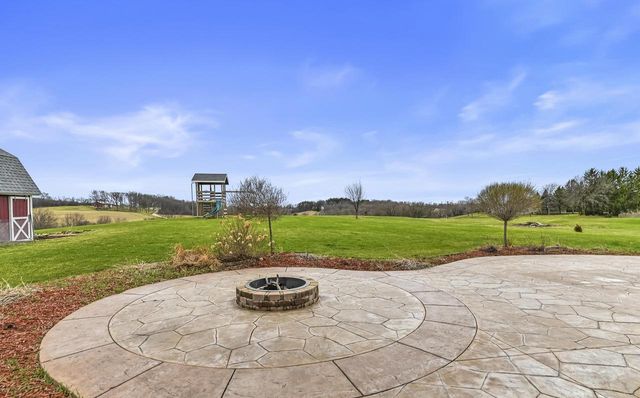 W1097 Spring Prairie ROAD, Burlington, WI 53105