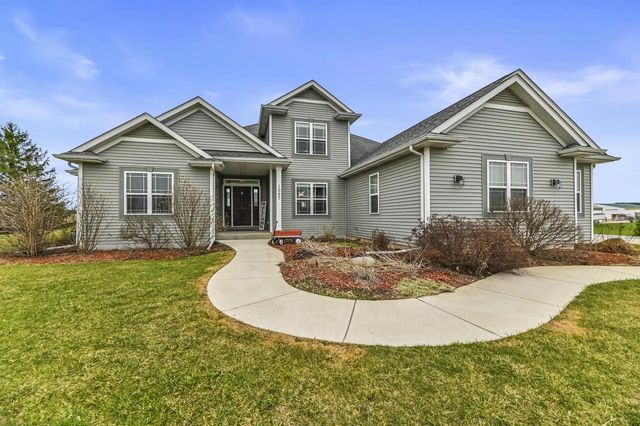 W1097 Spring Prairie ROAD, Burlington, WI 53105