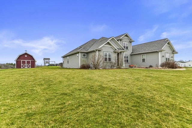 W1097 Spring Prairie ROAD, Burlington, WI 53105