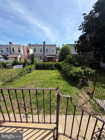 536 W CHEW AVE, Philadelphia, PA 19120