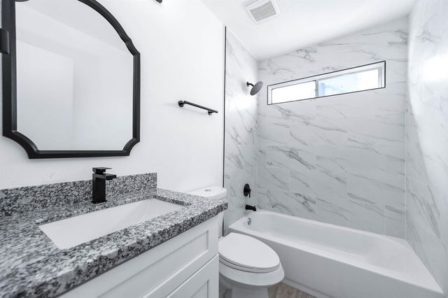 13547 Pasa Robles Lane, Houston, TX 77083