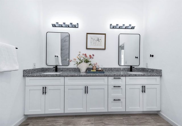 13547 Pasa Robles Lane, Houston, TX 77083