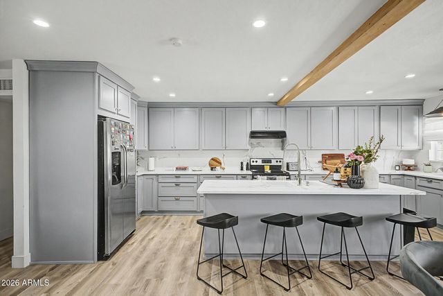 1202 W HAZELWOOD Street, Phoenix, AZ 85013