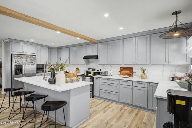 1202 W HAZELWOOD Street, Phoenix, AZ 85013