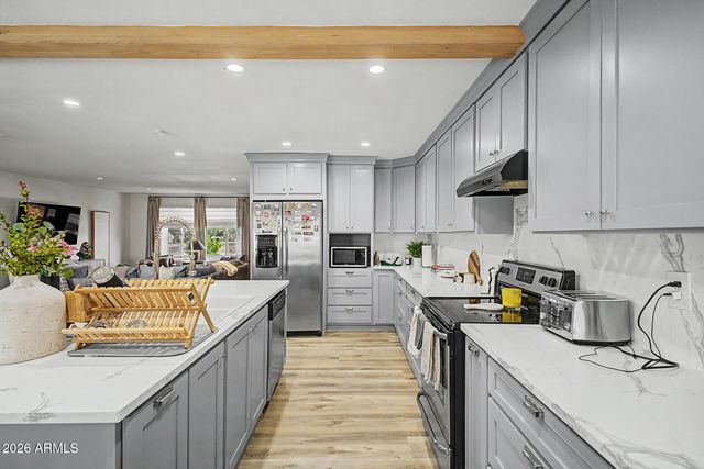 1202 W HAZELWOOD Street, Phoenix, AZ 85013