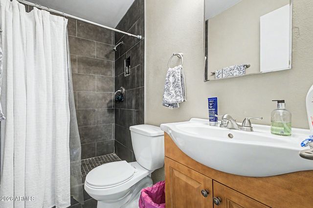 1202 W HAZELWOOD Street, Phoenix, AZ 85013