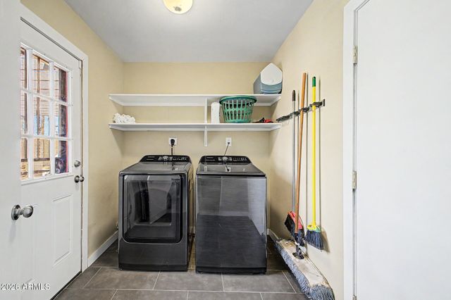 1202 W HAZELWOOD Street, Phoenix, AZ 85013