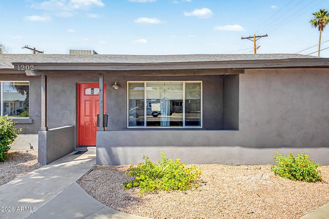 1202 W HAZELWOOD Street, Phoenix, AZ 85013