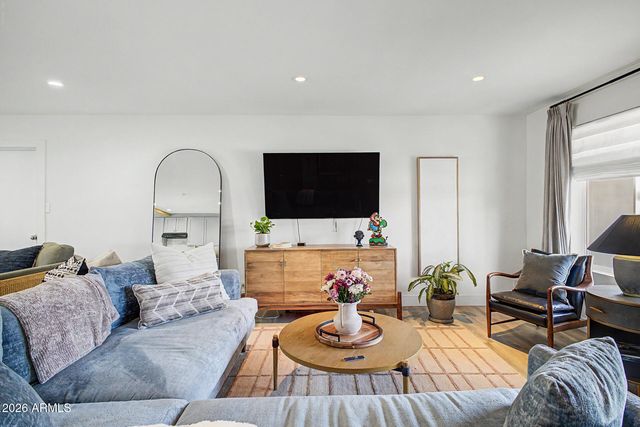 1202 W HAZELWOOD Street, Phoenix, AZ 85013