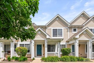 616 Lincoln Station Drive, Oswego, IL 60543