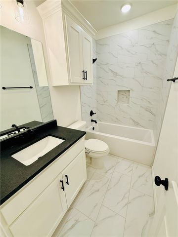 1202 Suncrest Street, Bryan, TX 77803