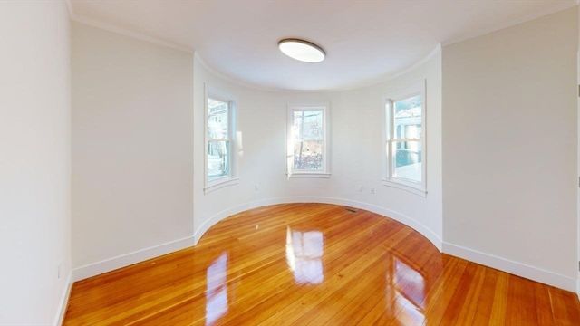 391 Linwood Ave 1, Newton, MA 02460