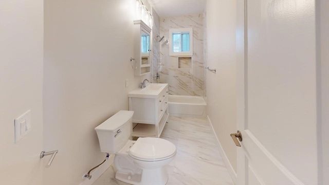 391 Linwood Ave 1, Newton, MA 02460