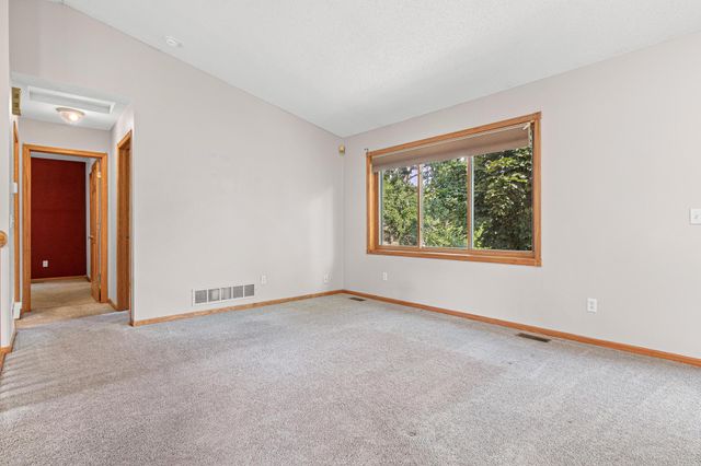 5420 134th Street N, Hugo, MN 55038
