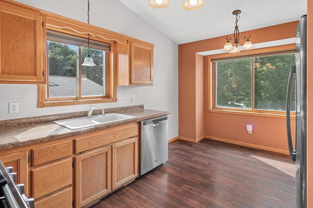 5420 134th Street N, Hugo, MN 55038
