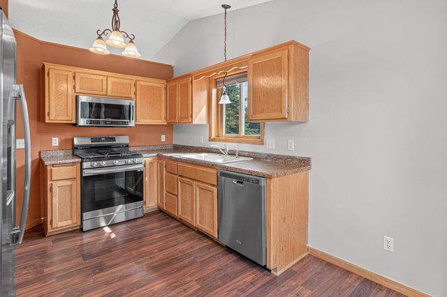 5420 134th Street N, Hugo, MN 55038