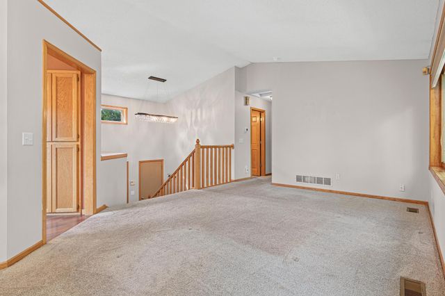 5420 134th Street N, Hugo, MN 55038