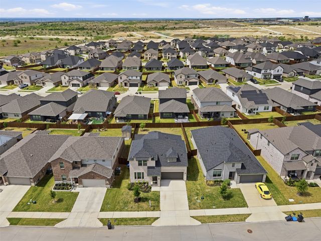 10613 Tuxinaw Trail, Fort Worth, TX 76179