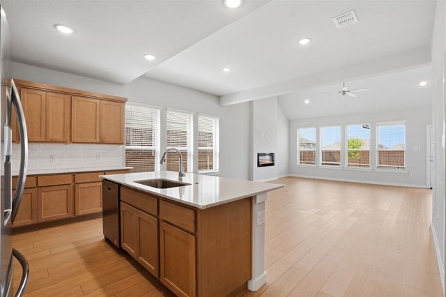 10613 Tuxinaw Trail, Fort Worth, TX 76179