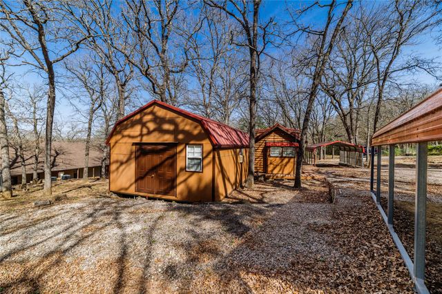 91 Dover Drive, Gordonville, TX 76245