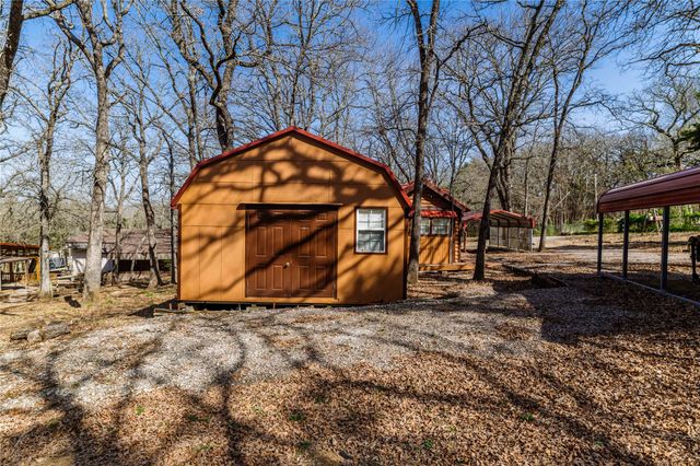 91 Dover Drive, Gordonville, TX 76245