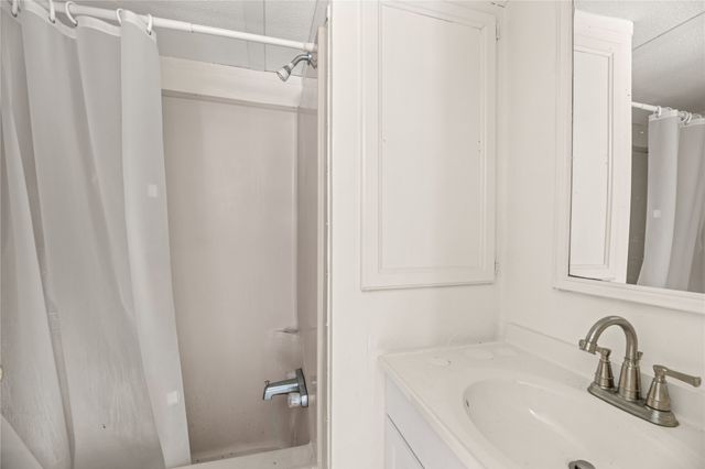 91 Dover Drive, Gordonville, TX 76245